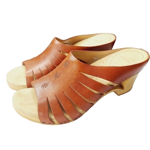 Dansko Tilly Clog Wooden Sandal Size 41  US 10.5  Brown Leather Comfort Platform - Picture 1 of 16